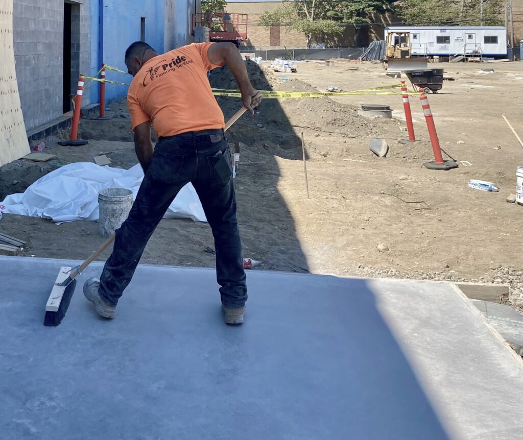 worker orange edit